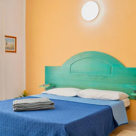 Thr-residence With Swimming-pool In Badesi, With Air Conditioning And Private Outdoor Area Aparthotel